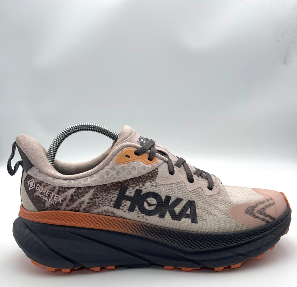 Hoka One One Challenger ATR 7 GTX Shoes Women's 10.5 B Pink Camo Gore-Tex Trail